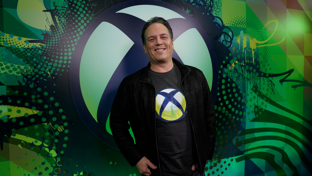 Xbox’s Phil Spencer Congratulates Valve on Steam Machine
